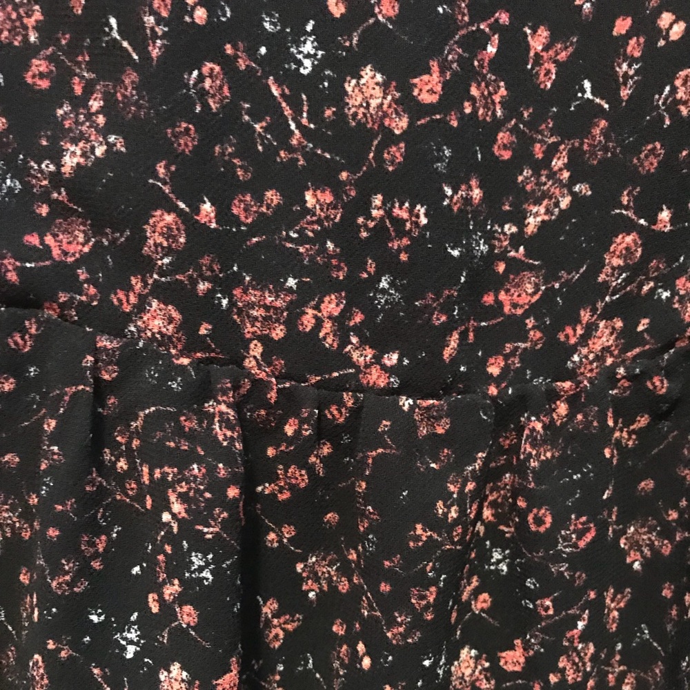 Dress - Picture 2 of 6